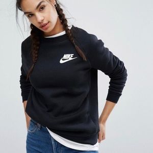 NIKE Black RALLY Crew Neck Logo Sweater size M